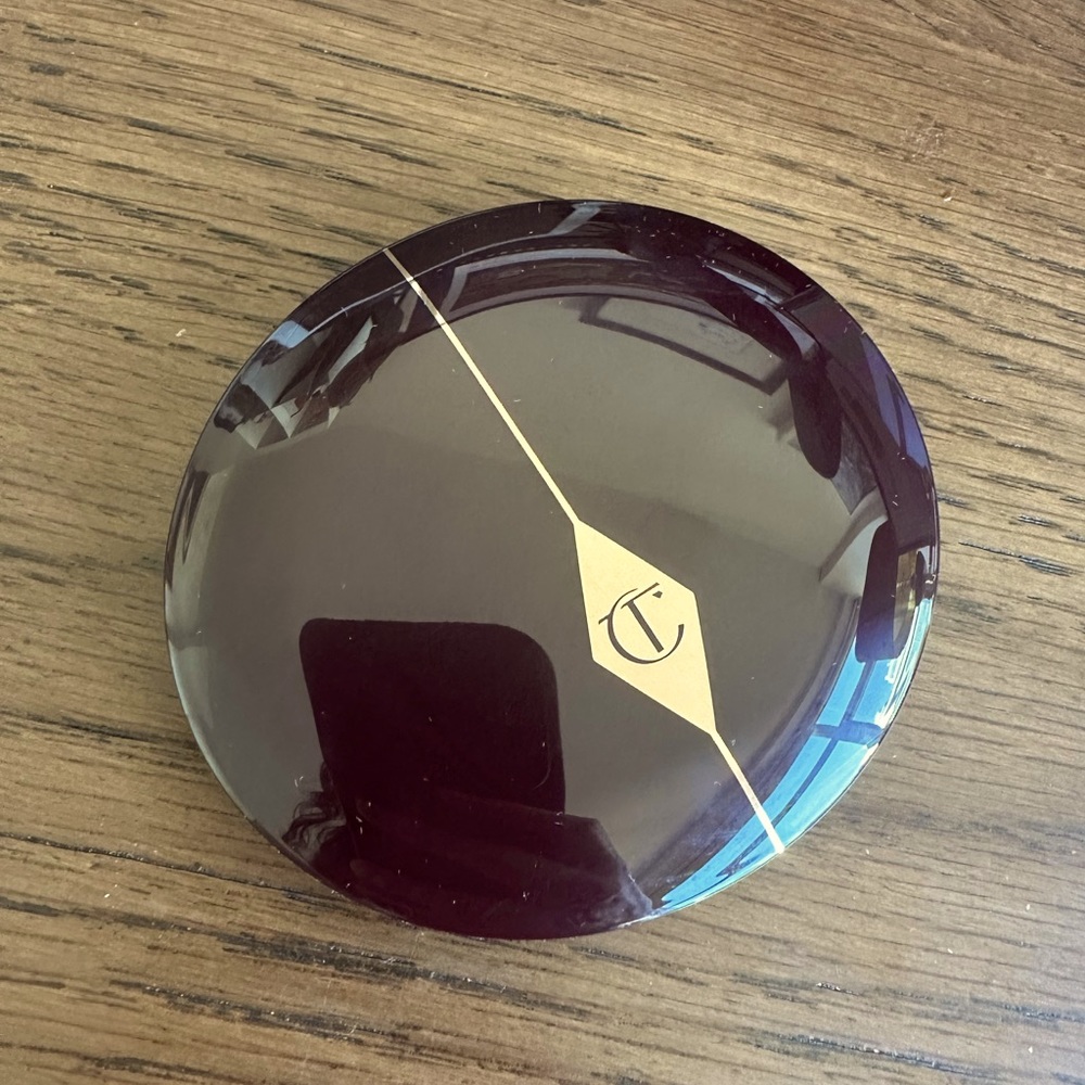 New Charlotte Tilbury Pillow Talk Cheek to Chic blush - Intense